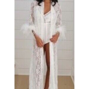 Waverles bridal boudoir sheer lace feather trim robe sz M/L  w/sparkling details